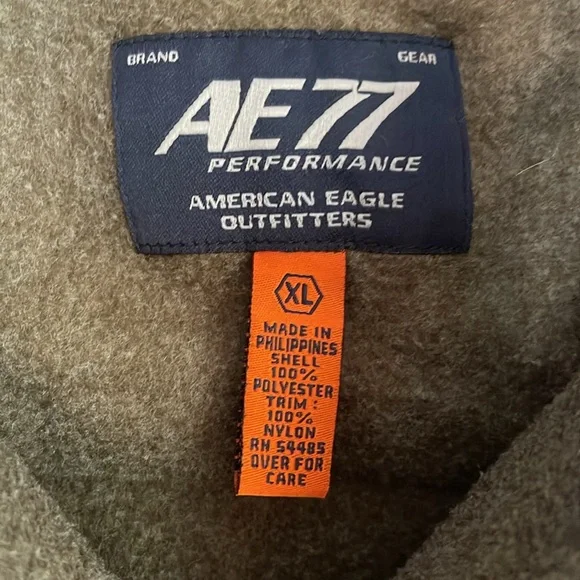 AE 77 Performance American Eagle Outfitters Fleece Front Zip Vest - Picture 4 of 6